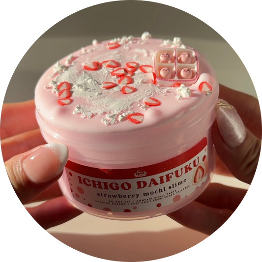 Ichigo Daifuku (strawberry mochi)